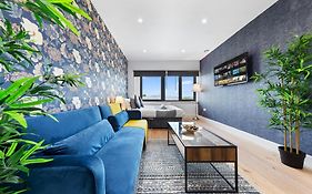 Modern One Bedroom Flat - Sleeps 5 -Near Heathrow - London Ub3